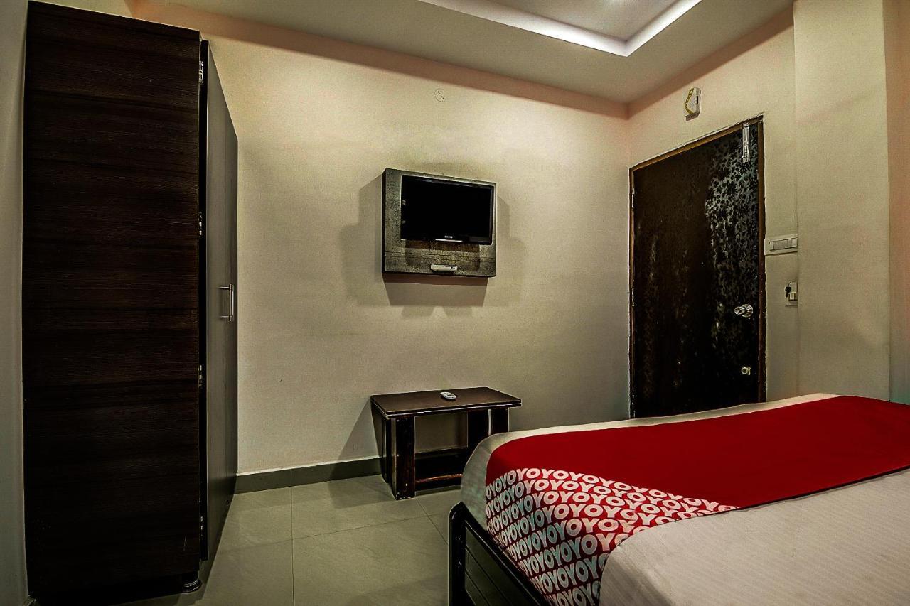 Oyo 8929 Stay Siddhartha Residency Jalaripeta Exterior photo